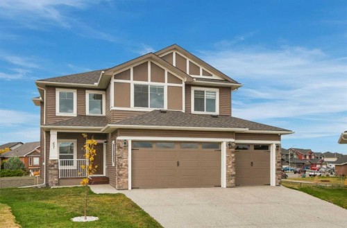 67 Lakes Estates Circle, Strathmore, AB 