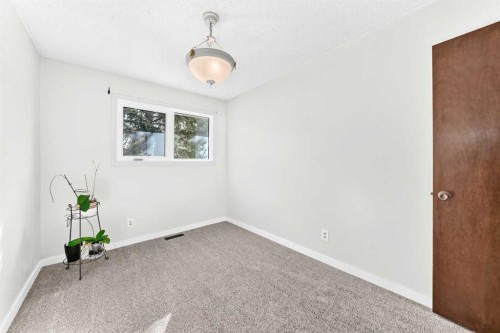 6803 Dalmeny Gate Nw, Calgary, AB 