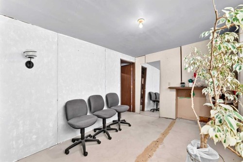 6803 Dalmeny Gate Nw, Calgary, AB 