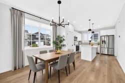85 Heirloom Way SECalgary, AB T3S 0H3