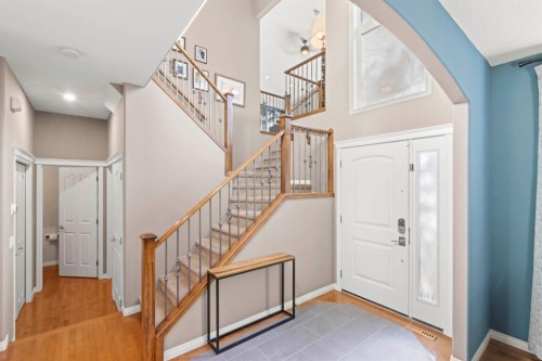 1621 Strathcona Drive Sw, Calgary, AB 