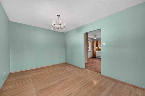 637 Willowburn Crescent Se, Calgary, AB 