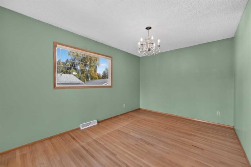 637 Willowburn Crescent Se, Calgary, AB 