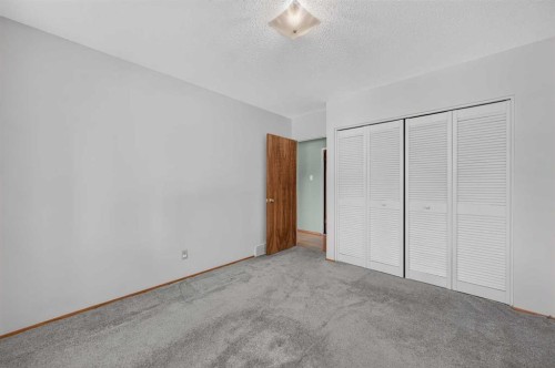 637 Willowburn Crescent Se, Calgary, AB 