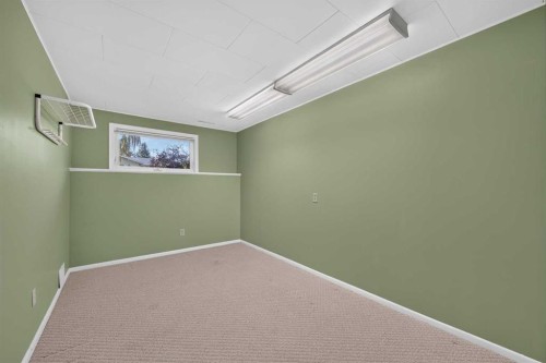 637 Willowburn Crescent Se, Calgary, AB 
