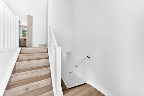 856 Rundlecairn Way Ne, Calgary, AB 