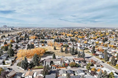 856 Rundlecairn Way Ne, Calgary, AB 