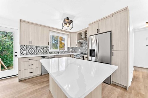 856 Rundlecairn Way Ne, Calgary, AB 