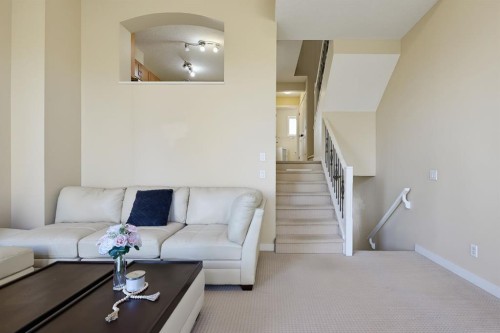 16 Eversyde Park Sw, Calgary, AB 