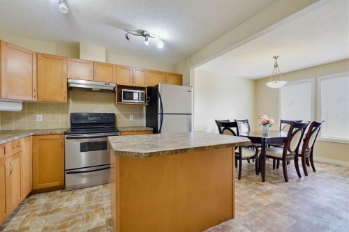 16 Eversyde Park Sw, Calgary, AB 