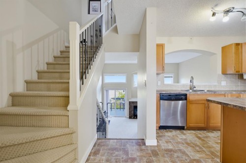 16 Eversyde Park Sw, Calgary, AB 