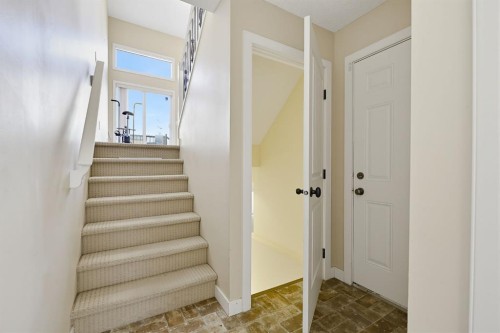 16 Eversyde Park Sw, Calgary, AB 