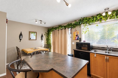 29 Elgin Mews Se, Calgary, AB 