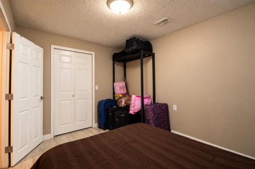 29 Elgin Mews Se, Calgary, AB 