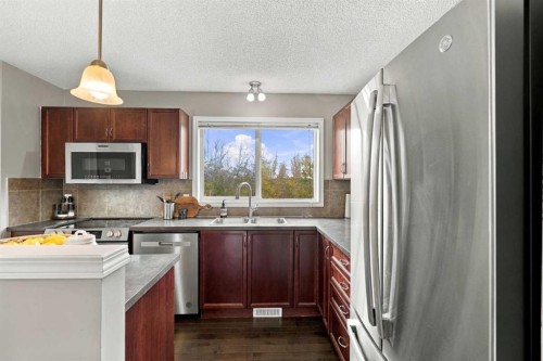 144 Elgin Meadows View Se, Calgary, AB 