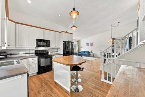 71 Hawkhill Way Nw, Calgary, AB 