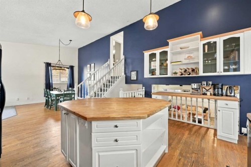 71 Hawkhill Way Nw, Calgary, AB 