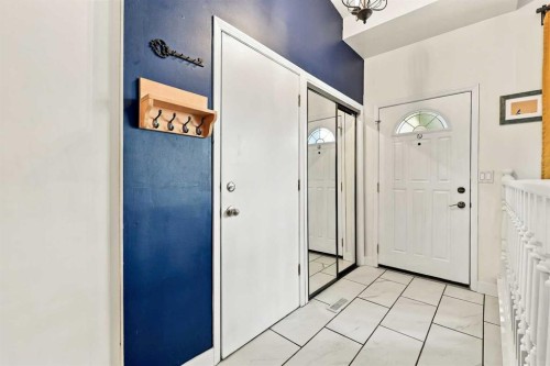 71 Hawkhill Way Nw, Calgary, AB 