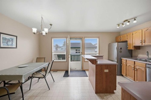 37 Appleside Close Se, Calgary, AB 