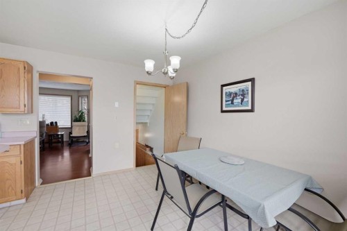 37 Appleside Close Se, Calgary, AB 