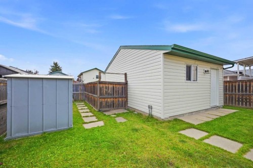 37 Appleside Close Se, Calgary, AB 
