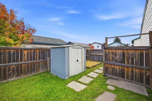 37 Appleside Close Se, Calgary, AB 
