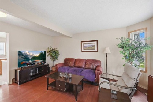 37 Appleside Close Se, Calgary, AB 
