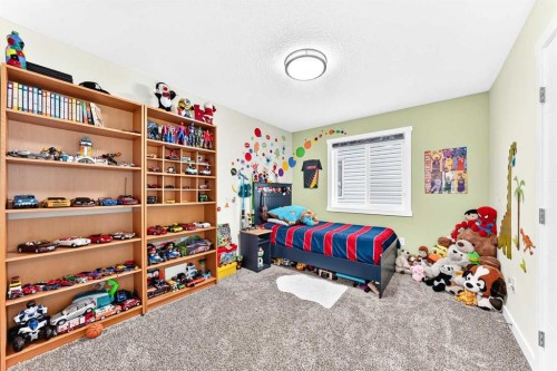 260 Corner Meadows Manor Ne, Calgary, AB 