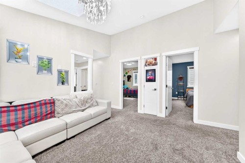 260 Corner Meadows Manor Ne, Calgary, AB 