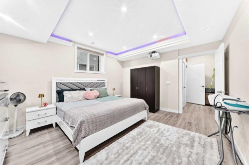 260 Corner Meadows Manor Ne, Calgary, AB 