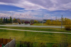 13 Tuscany Ridge Mews NW Calgary, AB T3L 3B7