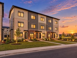 210-156 Park Street Cochrane, AB T4C 3H3