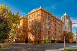 203-804 18 Avenue SW Calgary, AB T2T 0G8