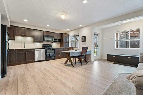303 Lakeside Greens Drive, Chestermere, AB 