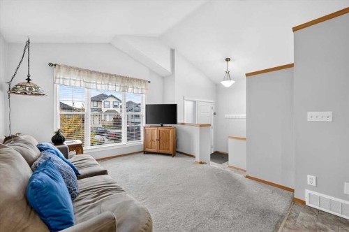 26 Saddlemead Way Ne, Calgary, AB 