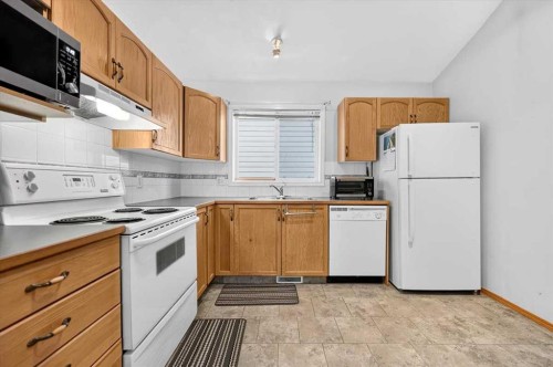 26 Saddlemead Way Ne, Calgary, AB 