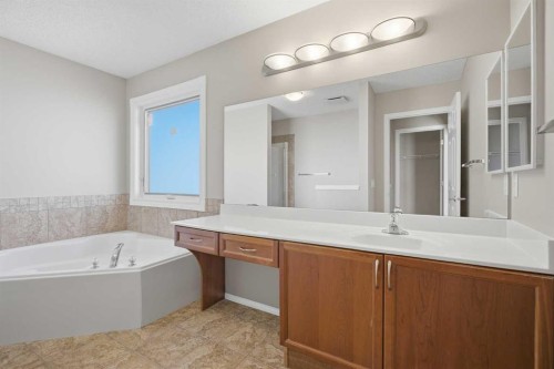 249 Saddlecrest Way Ne, Calgary, AB 