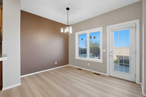 249 Saddlecrest Way Ne, Calgary, AB 