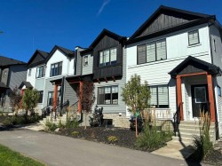 69 Silverton Glen Gate SW Calgary, AB T2X 5C3