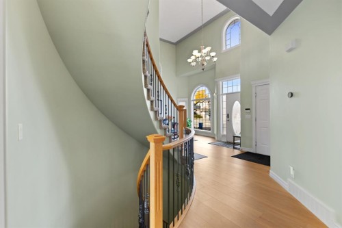 63 West Cedar Rise Sw, Calgary, AB 