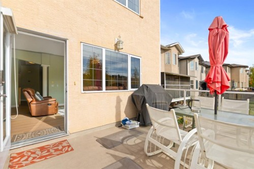 63 West Cedar Rise Sw, Calgary, AB 