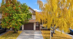 52 Cedargrove Way SW Calgary, AB T2W 4V2