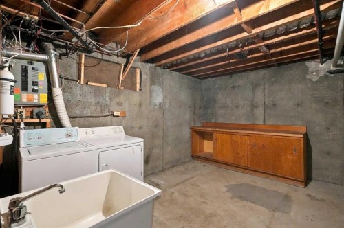 556 Lysander Drive Se, Calgary, AB 
