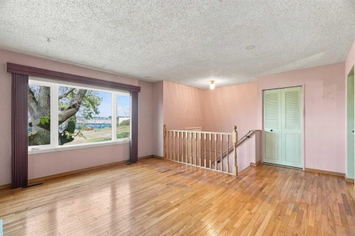 556 Lysander Drive Se, Calgary, AB 