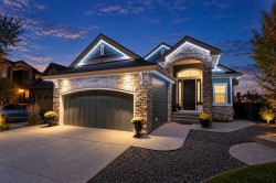 44 Legacy Cove SE Calgary, AB T2X 0Y7