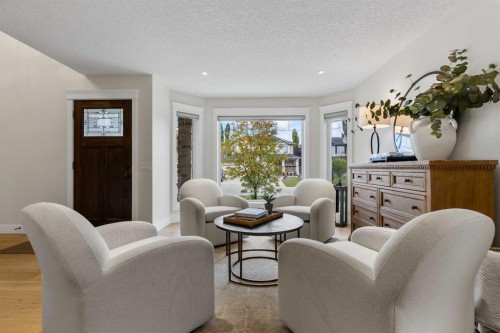 106 Chapala Close Se, Calgary, AB 