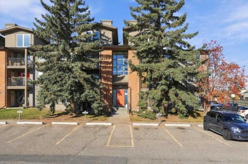 424-6400 Coach Hill Road SW Calgary, AB T3H 1B8
