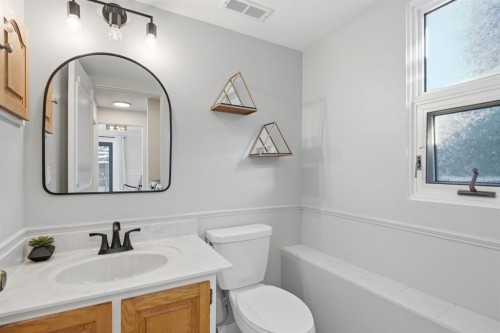 543 Willingdon Boulevard Se, Calgary, AB 