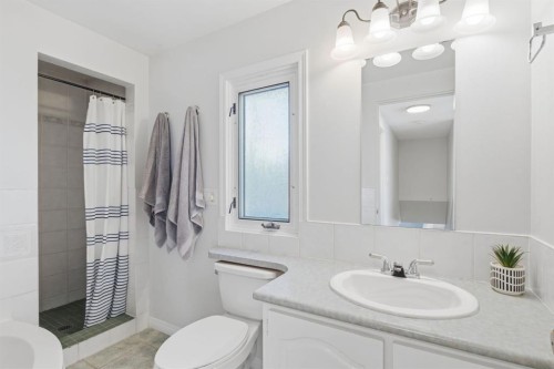 543 Willingdon Boulevard Se, Calgary, AB 