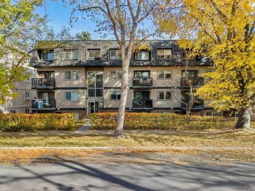7-814 4A Street NE Calgary, AB T2E 3W4